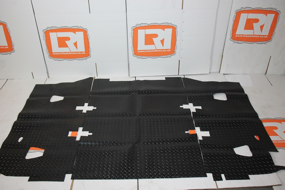 defender 90 rear mat